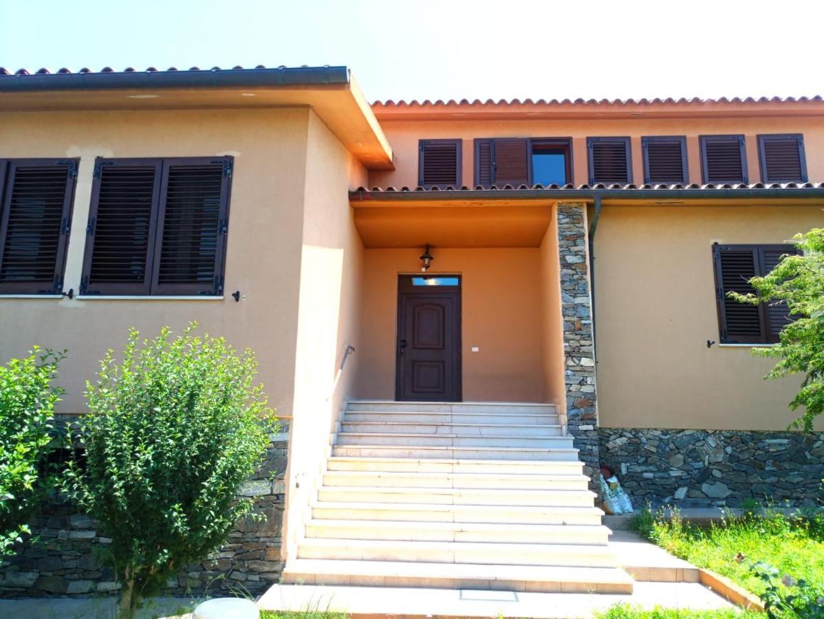 Viliam B&B Olbia Esterno foto